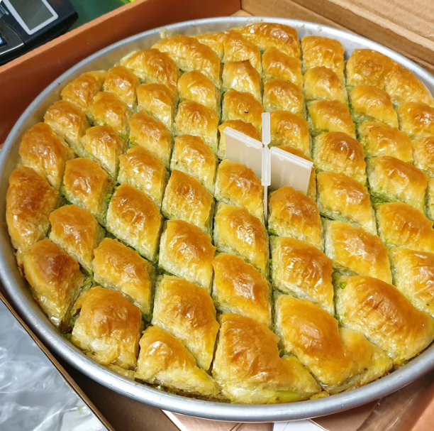Baklava aux pistaches (Plateau de 2,2 kg)