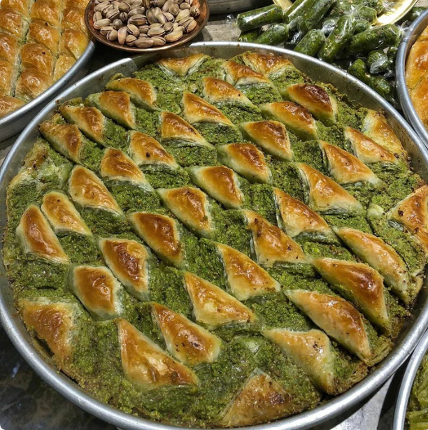 Sobiyet (Pistache et Crème) (Plateasu de 2,2 kg)